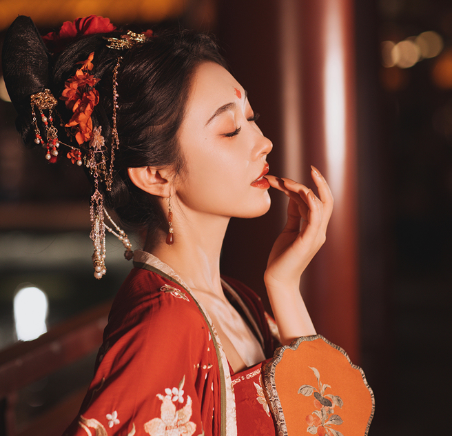 明熹宗迷上了大自己18岁的美艳奶娘客氏，没想到却因此断子绝孙。（示意图：Shutterstock／达志）