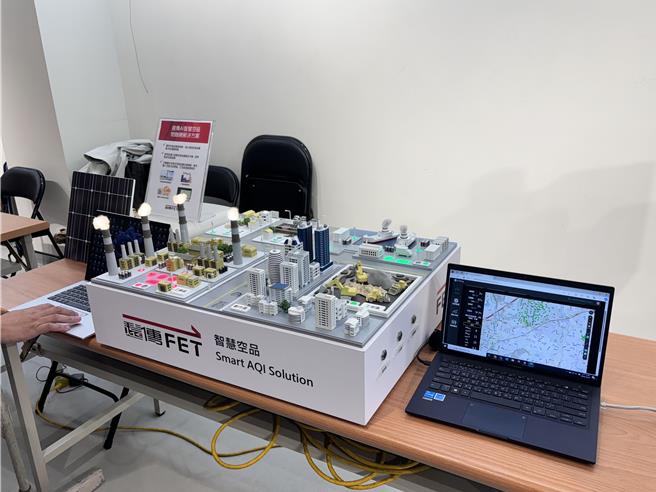 智慧科技徹底打擊不法犯罪！桃園市長張善政和桃園地檢署檢察官、桃園法院法官及桃園市警局長吳坤旭、環保局長陳世偉共同宣示，運用AI智慧科技打擊環保不法，保育國土的決心，24日舉行桃園市檢調警環廉共同打擊犯罪合作平台會議。（廖姮玥攝）