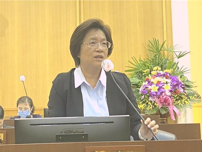 彰化县长王惠美针对「只售不租」的青年住宅表示，民主政治本来就是这样，有人想要租、有人想要买。（孙英哲摄）