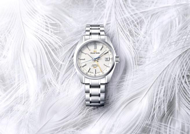 為慶祝精工表在台70周年，Grand Seiko推出白孔雀翎Peacock台灣限定款腕表，限量70只，22萬元。（GS提供)