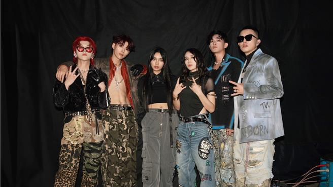 U：NUS和KAXA近来合作拍摄影音。（滚石唱片提供）