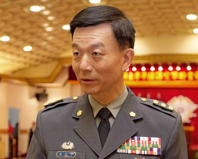 亲绿名嘴、桃园市议员于北辰争议言论不少，经常有网友质疑：这是中华民国的退役少将？（示意图／中时资料照）