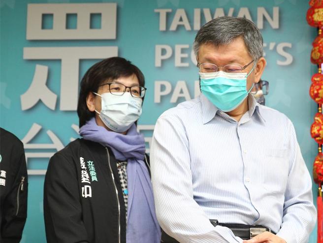 民眾党主席柯文哲(右)和民眾党前立委蔡壁如(左)相识多年。（示意图／资料照／杜宜谙摄）