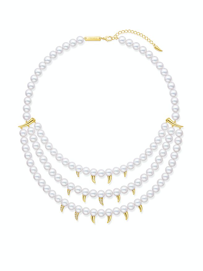 TASAKI danger fang項鍊，99萬3000元。（TASAKI提供）