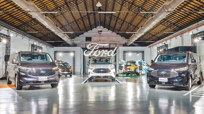 福特六和導入全新世代Ford Tourneo Custom福特旅行家，售價自149.8萬元起。（福特六和提供）