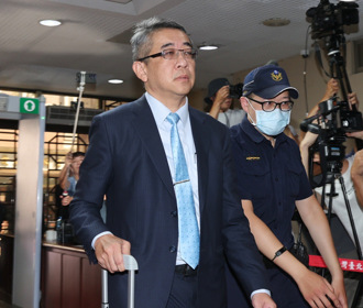 柯文哲律師鄭深元   傳在社群平台質疑「北檢不如桃檢」