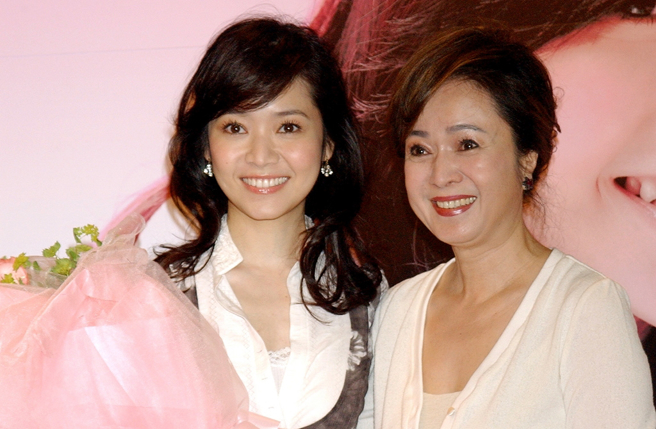 侯佩岑与母亲林月云感情好。（图／中时资料照）