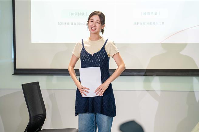 方志友以非科班出身背景，分享自己在演艺路上的经验。（TVBS提供）