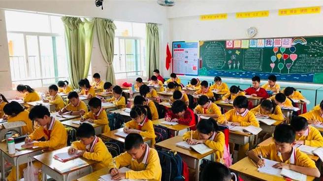 陸加強中小學規範漢字書寫教育提出八方面任務措施。（大陸微言教育公眾號）