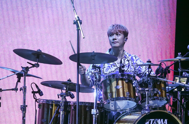 崔敏煥是FTISLAND的鼓手。（圖／中時資料照）