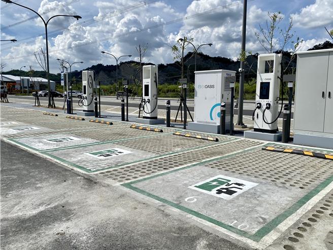 交通部统计，国内公共充电桩已有逾9500枪。（本报资料照片）