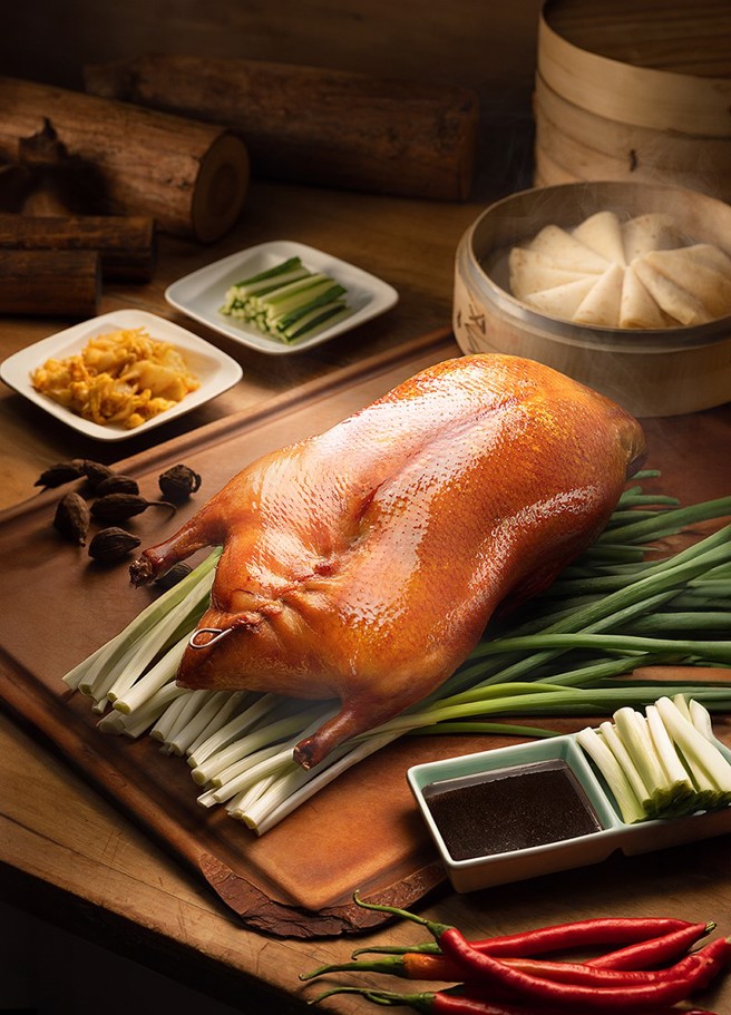 江南春挂炉一品鸭每个月可卖出上千份，是《江南春》必点名菜。（图片来源/业者提供）