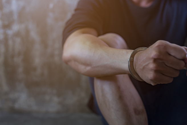 馬來西亞一名網路賭博公司的老闆大手筆招待員工到泰國旅遊，沒想到其實是和詐騙集團聯手，將員工騙到緬甸當豬仔。（示意圖：Shutterstock／達志）