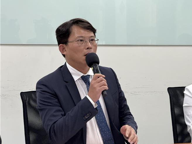 黄国昌强调，立院不能限制总统至立院要讲的议题范围跟内容，等同宪法法庭帮赖清德铺好康庄大道，变成「总统爱说什么、就说什么」。（李奇叡摄）