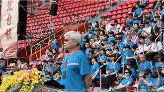 台積運動會》魏哲家大手筆發12億紅包 「員工每人2萬元」全場尖叫