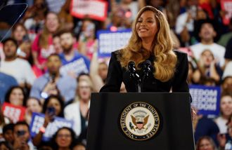 影》碧昂絲現身了！為賀錦麗站台「1句話賺人熱淚」