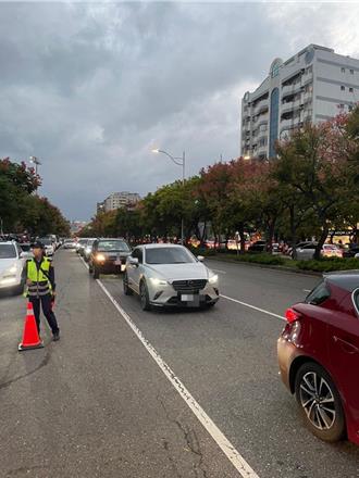 天母萬聖節嘉年華登場  士林警中山北路、忠誠路實施交管