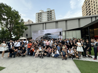 城揚建設集團攜高雄保時捷中心 舉行極致工藝雙品牌聯展