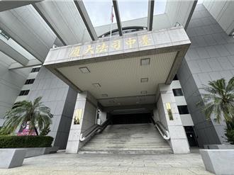 台中男不滿女友「越界」發狂！痛毆情敵還逼全裸下跪