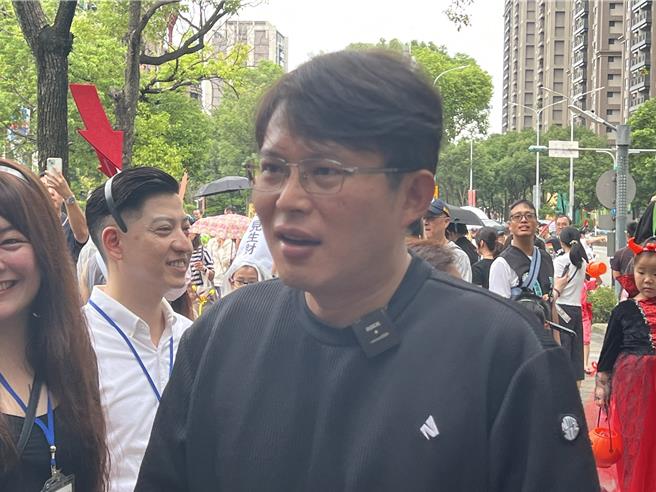 民眾黨立委黃國昌反酸吳思瑤是「吳造謠」。（王揚傑攝）