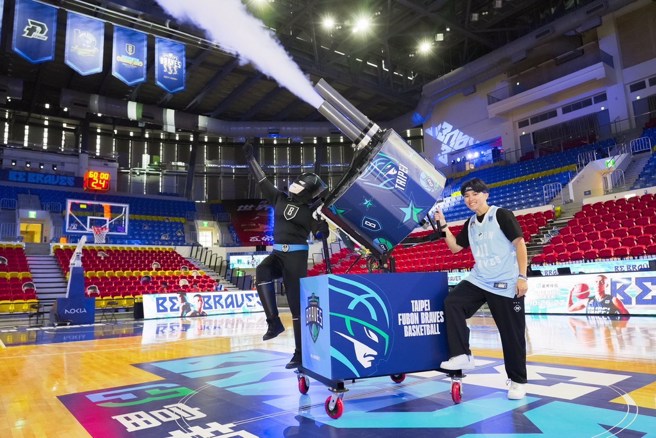 勇士全新推出的礼物车相当吸睛。(台北富邦勇士提供)