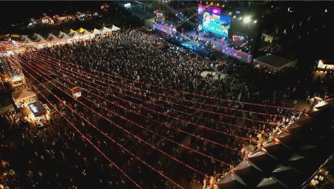 2024桃园万圣城26日晚间开城，首日涌入20万人次，创歷年新高、较去年增1倍。（观旅局提供／蔡依珍桃园传真）