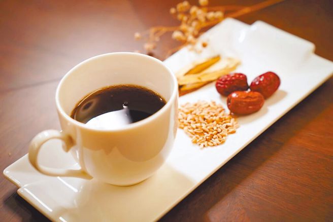 紅棗含有三萜類成份，動物與細胞實驗發現，可促進癌細胞自我凋亡。（示意圖，台北慈濟醫院提供）