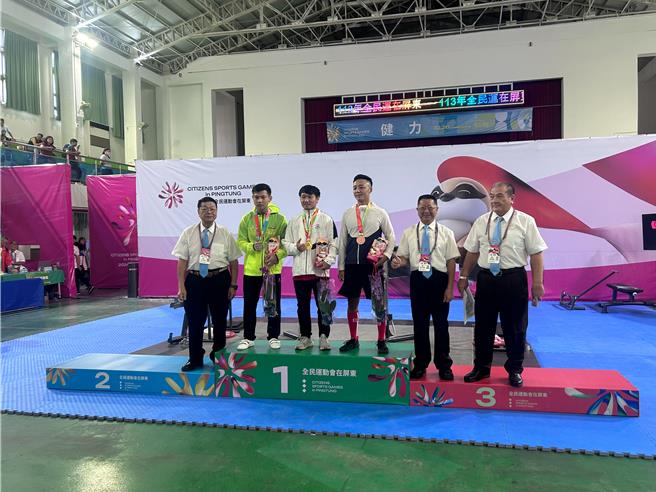 2024年全民运动会在屏东热闹展开，高雄市代表队成绩斐然，截至27日上午，已获10金9银7铜共26面奖牌。（高市府运发局提供／洪浩轩高雄传真）