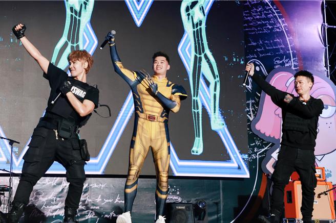 GX與王齊麟嗨跳射手舞。（相信音樂提供）