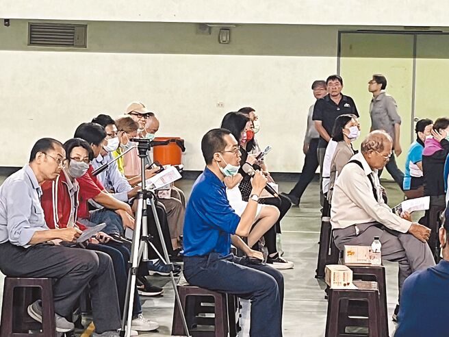 高雄捷運小港林園線下個月正式動工，承包商25日舉辦說明會，向小港區居民說明動工計畫。（高雄捷運局提供／紀爰高雄傳真）