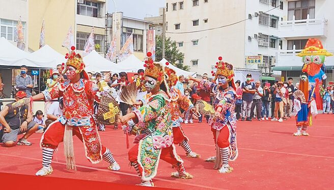 2024全國家將文化祭26日在嘉義市九華山地藏庵舉行，今年獲登錄無形文化資產的嘉義市隍義堂展演精采。（廖素慧攝）