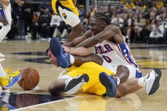 NBA》馬克西狂炸45分 七六人延長險退溜馬終摘新季首勝