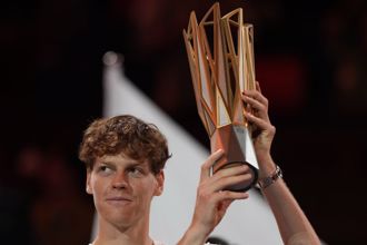 六王大滿貫》摘冠爽賺600萬美元！辛納：我參賽不是為了錢