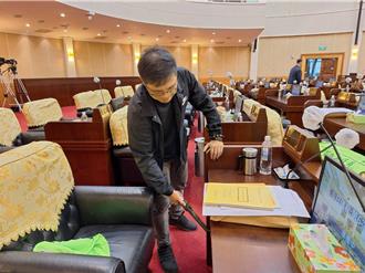 彰化議員播陸「國有器官」紀錄片引發恐嚇 議會遭炸彈信威脅