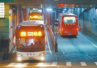 客运驾驶荒 侨外生成新引擎