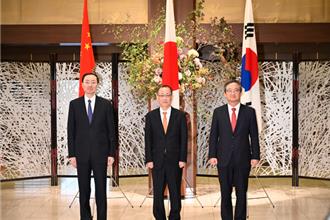 中日韓高官會 日媒曝：3國拚明年初舉行外長會談