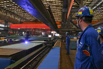 卫星照曝陆火速打造神秘新巨舰