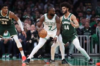 NBA》18颗三分球轰垮公鹿 塞尔提克开季4连胜