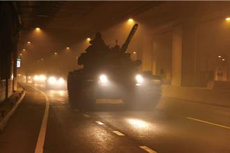 長泰操演爆30多輛軍車拋錨？ 陸軍澄清喊「是演習一環」