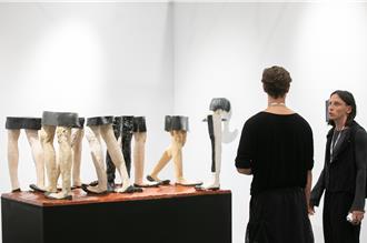 台北艺术周首办！画廊销售两极化 年轻藏家缩手成主因