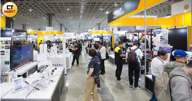 台湾本土电子产业链完整，但到海外设厂就有不少变数。（图／记者黄威彬摄）