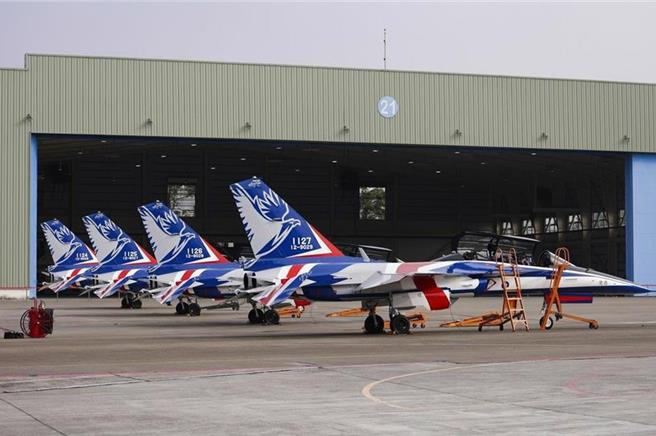 汉翔公司传出将雇用移工补足人力。（刘朱松摄）