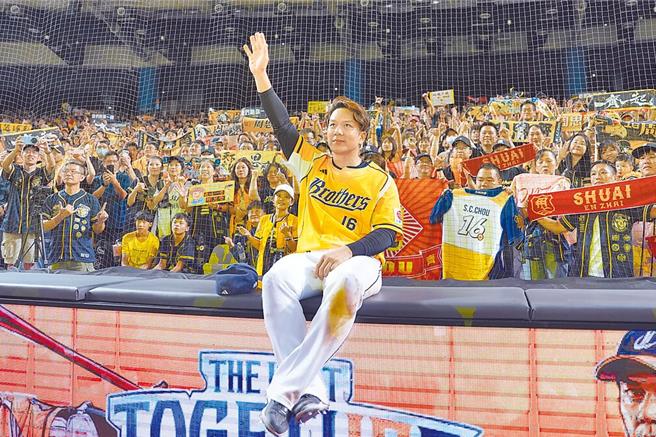 台北市体育局长王泓翔29日于北市议会表示，台北小巨蛋设立棒球精神纪念碑目前已召开1次会议及会勘并邀请周思齐推荐的3位专家，预计年底可以完成意见共识，最高明年开始动工。示意图。（本报资料照片）