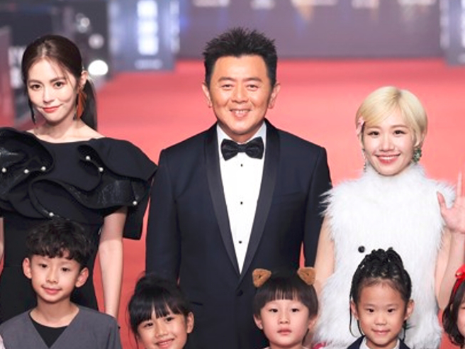 過去有媒體報導稱身分證Y開頭的是真正天龍人，藝人庹宗康(中)就曾自爆是身分證Y開頭。（陳俊吉、羅永銘、杜宜諳攝）