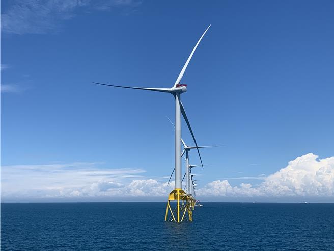 经济部评估到2026年绿电占比2成后，当年会产出550亿度，然后逐年增加，到2030年达到800亿度。图为沃旭能源大彰化西南风场。(沃旭能源提供)