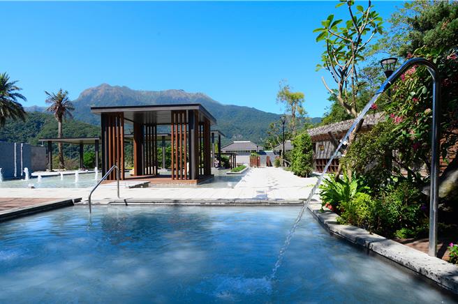 陽明山天籟渡假酒店擁有多達22個溫泉池。（陽明山天籟渡假酒店提供）