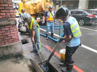 康芮颱风来袭！基隆环保局投入200人次 巡查清淤