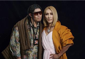 潘若迪cosplay席琳狄翁相似度爆表！本尊也錯亂：哪個是我？