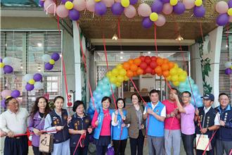 苗栗首創森林小學「信德國小」今啟用社區共讀站