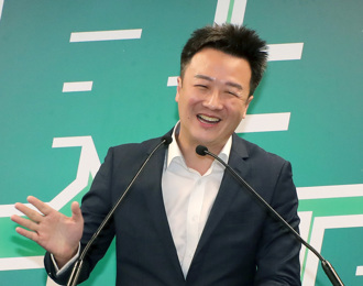 李正皓被爆和馬郁雯熱戀 本尊「笑開懷」回應了